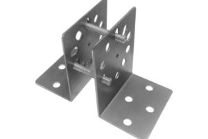 Base Multiposicion para postes de paso o esquina en cercos electricos 100% Acero galvanizado