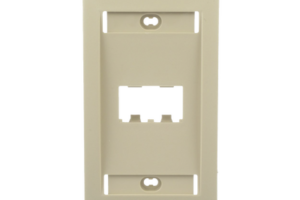 Placa de Pared Vertical Ejecutiva, Salida Para 2 Puertos Mini-Com, Con Espacios Para Etiquetas, Color Marfil