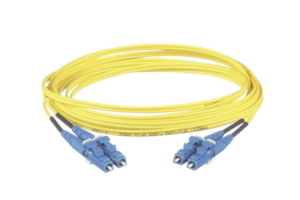 Jumper de Fibra Optica Monomodo 9/125 OS2, LC-LC Duplex, LSZH, Color Amarillo, 1 Metro