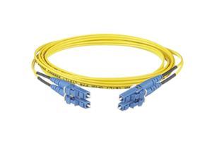 Jumper de Fibra Optica Monomodo 9/125 OS2, LC-LC Duplex, OFNR (Riser), Color Amarillo, 6 Metros