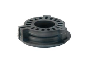 Bota pasamuro de 4". Incluye 1 orificio para cable coaxial de 1-1/4"