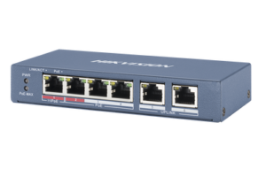 Switch PoE+ / No Administrable / 3 Puertos 10/100 Mbps 802.3 af/at (30 W) + 1 Puerto 100 Mbps Hi-PoE (60 W) / 2 Puertos 10/100 Mbps Uplink / 250 Metros PoE Larga Distancia / 60 W