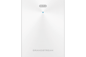 Punto de acceso inalámbrico Wi-Fi 6 para interiores GWN7662, MU-MIMO 4x4:4 con administración desde la nube gratuita o stand-alone.