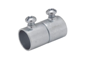 Cople de 3/4" (19 mm) para Pared Delgada con Tornillo.