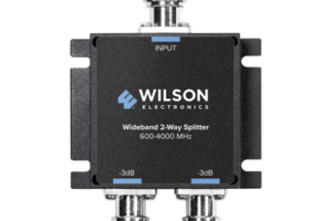 Divisor de potencia (Splitter) de dos vías para 600-4000 MHz.