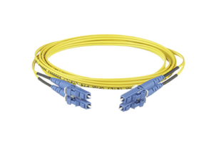 Jumper de Fibra Optica Monomodo 9/125 OS2, LC-LC Duplex, OFNR (Riser), Color Amarillo, 4 Metros