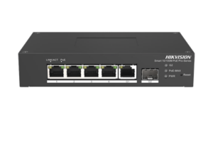 Switch PoE  / Administrable / 4 Puertos PoE 10/100 Mbps / 1 Puerto 1000 Mbps / 1 Puertos SFP / PoE Extendido hasta 300 Metros / Conexión Remota desde Hik-PartnerPro