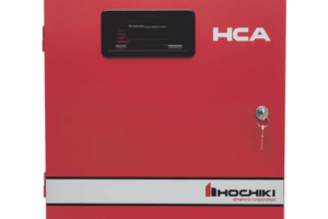 Panel Convencional De 8 Zonas, Hasta 20 Detectores por Zona, Capacidad 6.5A, Alimentación 120V, Color Rojo (0100-09600), Listado UL 864 9th Edición