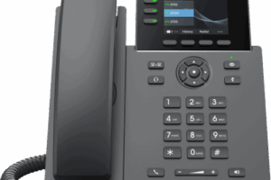 Teléfono IP Grado Operador / 3 Líneas / 12 Botones Virtuales Multiuso / Pantalla LCD 2.8 Pulgadas / Puertos Gigabit con PoE / Audio HD / Compatible con GDMS