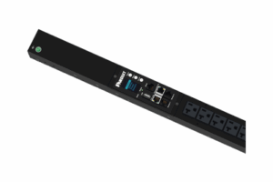 PDU G6 Monitoreable (MI) para Distribución de Energía, Enchufe de Entrada NEMA 5-15P, Con 16 Salidas NEMA 5-20R, de Instalación Vertical, 120 Vca, 15 Amp