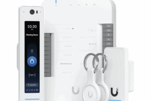 UniFi Access Kit de Inicio Gen2 Profesional para 1 puerta, (1) Lector NFC con pantalla táctil, audio 2 vías y cámara / (1) Lector NFC y de movimiento UA-G2 / Hub para conexiones para controlar una puerta con salida POE y energizar acc