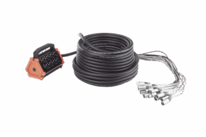 Stagebox, 12+4 canales, 4 extremos son SCMM3, los otros 12 extremos son SCMF3.