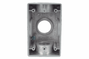 Caja Condulet FS de 1" (25.4 mm ) con tres bocas una arriba y una atrás a prueba de intemperie.