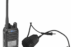 Radio Portátil Marino TXM52 / Sumergible IP67 / Luz Activada por Agua / NRC Reducción de Ruido / Dual-Watch / 5W de Potencia / Incluye Micrófono de Mano