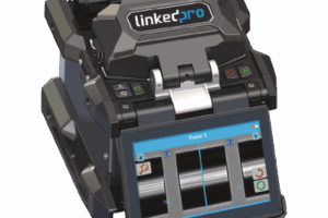 Fusionadora de Fibra Óptica con GPS para Fibra Óptica Multimodo y Monomodo / Alineación por Núcleo / 6 Motores para Mejor Precisión en el Empalme / Capacitación básica virtual gratuita