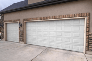 Sección P / Puerta  Garage / Cuadro Corto / Color blanco P / GARAGE147SC / Estilo Americana.