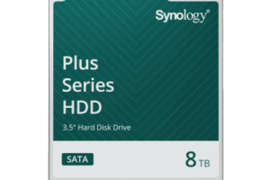 Disco Duro SATA de 3.5" Serie Plus | Capacidad 8TB | Tecnología CMR | MTBF de 1.2 Millón de Horas | Carga de Trabajo de 180 TB/Año | Compatible con Synology DSM.