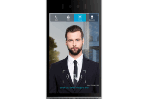 Videoportero IP SIP con Reconocimiento Facial, 8" IPS, 10,000 rostros, anti-suplantación, IP66/IK07, PoE