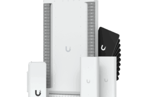 Kit de Inicio para Ascensor UniFi Access / PoE para Selección de Piso / Hasta 18 Pisos / Incluye Elevador Hub / G2 Lector / 2 Extensores PoE / 10 Tarjetas de Acceso / Interior y Exterior / NDAA Cumple