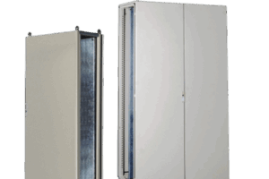 Gabinete de Acero IP55  (1200 x 2000 x 600 mm) con Placa Trasera Interior Metálica y Puerta Doble