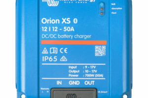 Orion XS 12/12-50 A / Cargador de Baterías CC-CC / 50 A 12 V / IP65 / Compatibilidad Alternador Inteligente / Para Bancos de Baterías de 500 Ah