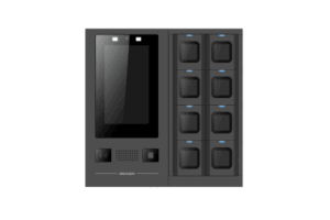Estación de Descarga para Cámaras Bodycam HIKVISION / Pantalla Touch 13.3" / Conector Tipo C / Incluye 1 HDD de 2 TB (Soporta 4 HDD de 8 TB)