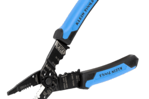 Pinzas Pelacables Multiuso / Pela Cables Sólidos 10-20 AWG y Trenzados 12-22 AWG / Capacidad Ponchado Terminales 10-22 AWG / Corte Tornillos 4-40 a 10-32 / Acero Óxido Negro / Mangos TPE Ergonómicos