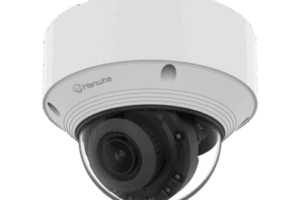 Cámara IP Tipo Domo Antivandálica 2 Megapíxel Serie Q-Core / Lente Motorizado 3.2 a 10mm / IR 40M / WDR 120db / Salida de video HDMI / Exterior IP66, IK10, NEMA 4X / H.265 & WiseStream