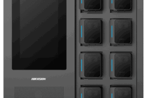 Estación de Carga y Respaldo de Información para Bodycam HIKVISION / Acceso por Reconocimiento Facial / Incluye 1 HDD de 2 TB