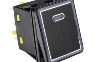 Interruptor tipo Switch con Led Color Rojo / IP65 / Diseño Industrial con panel de Aluminio / NO, COM, NC / Terminales tipo F1