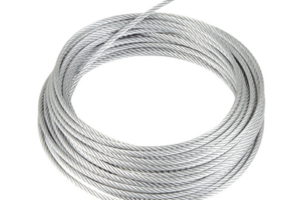 Retenida de Acero Galvanizado / 1/8" / 7 Hilos Trenzados / 30 m (98.4 ft) / Carga de Ruptura 600 kg / Clase A