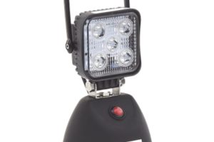 Lámpara de Trabajo LED / 650 Lúmenes / Batería Recargable 3-4 h / IP67 / Montaje Magnético