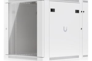 Gabinete Rack 12U / 600x703 mm / Puerta Vidrio Templado / Puerta Trasera Abatible / Paneles Laterales con Llave / Acero SPCC 1.2 mm
