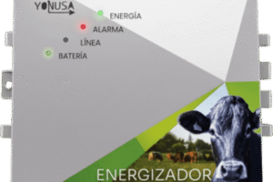Energizador Ganadero / 10,000 Volts / 0.2 a 5.0 Joules Ajustable / 25 km Lineales / Alimentación 90-260 Vca y 12 Vcd / Panel Solar / NEMA 2