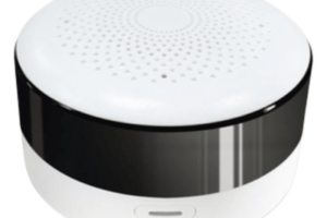 Controlador IR Universal / Zigbee 3.0 / Alcance 10-15 m (32.8-49.2 ft) / Sensor Temp-Hum / Aprendizaje IR / 80x48 mm